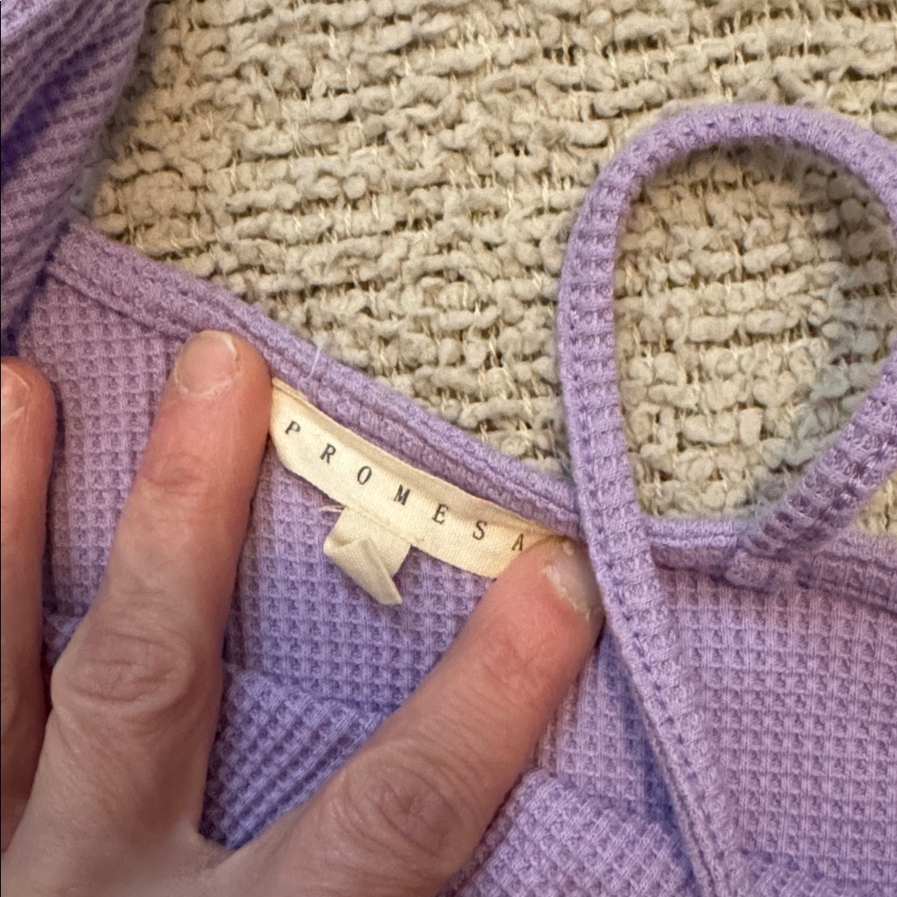 Promesa Lilac One-Shoulder Waffle Knit Top β Size Small - Picture 2 of 3